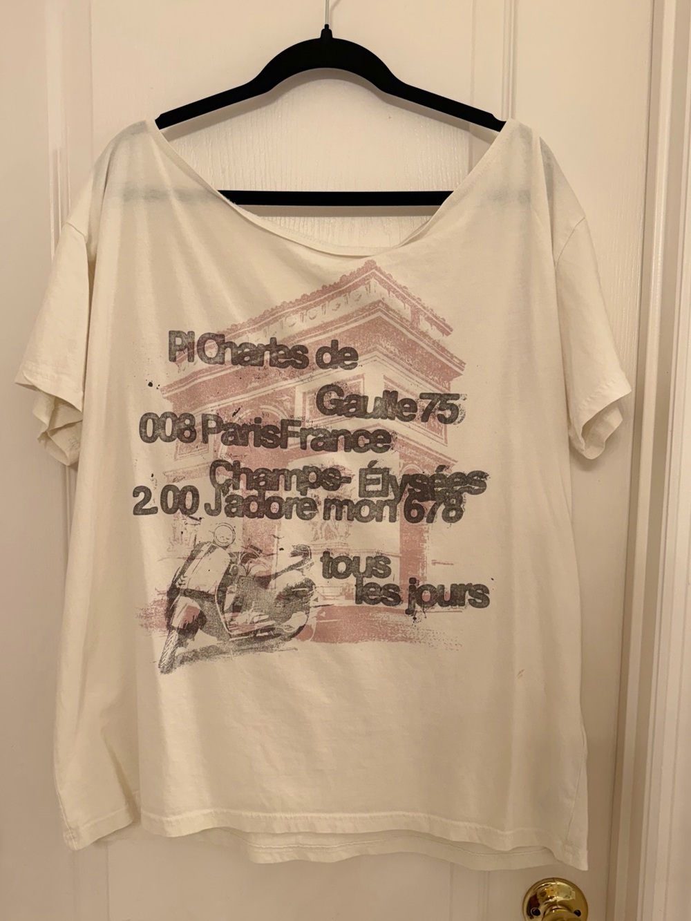 Hollister Cream Off the Shoulder Tee with Dusty Pink Graphic